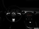  Centered wide dash shot photo